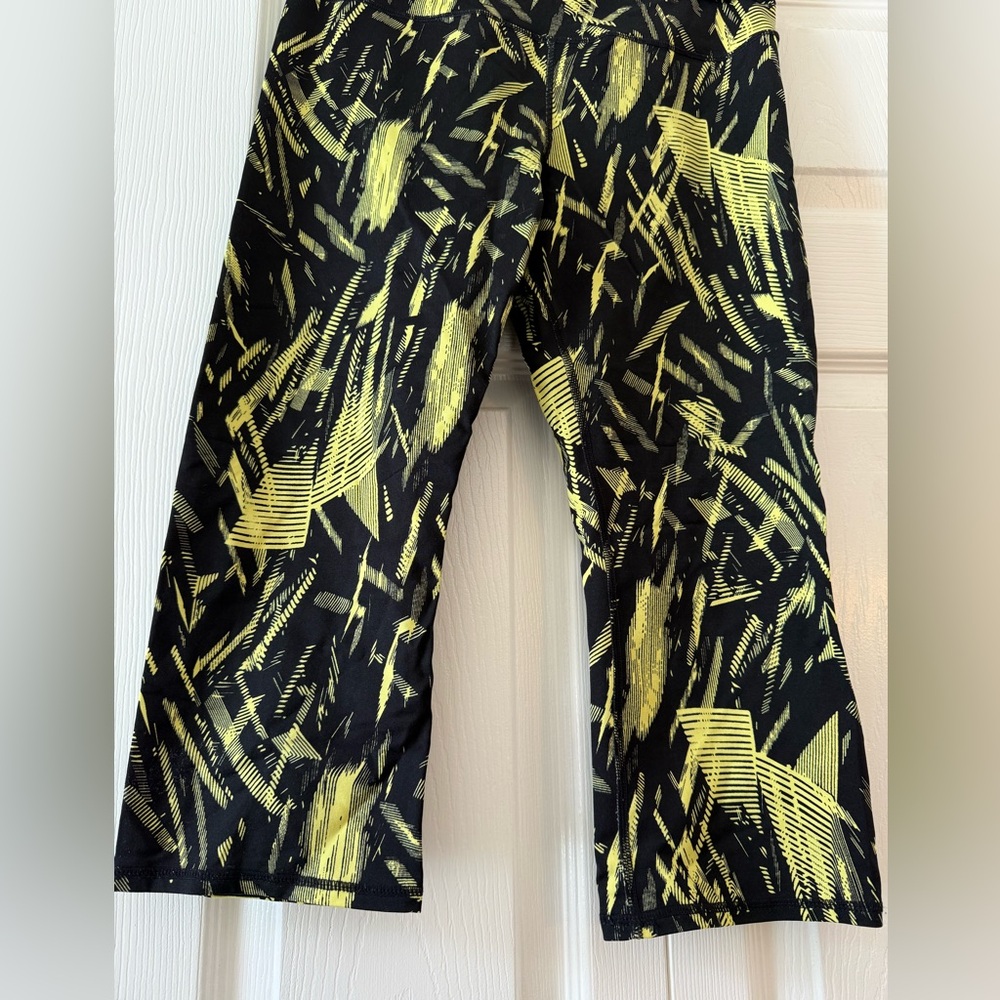 Marc New York Performance women's capri workout leggings (size Medium) - Picture 2 of 5